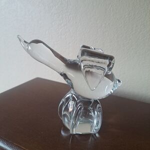 Flying Bird or Duck on Pedestal Crystal Glass Art Figure Sculpture Paperweight